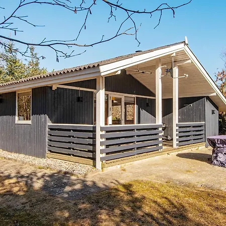 4 Person In Ulfborg-by Traum *